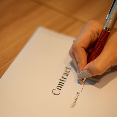 Contract Negotiation and Management Contract Negotiation and Management – Ritz Media World